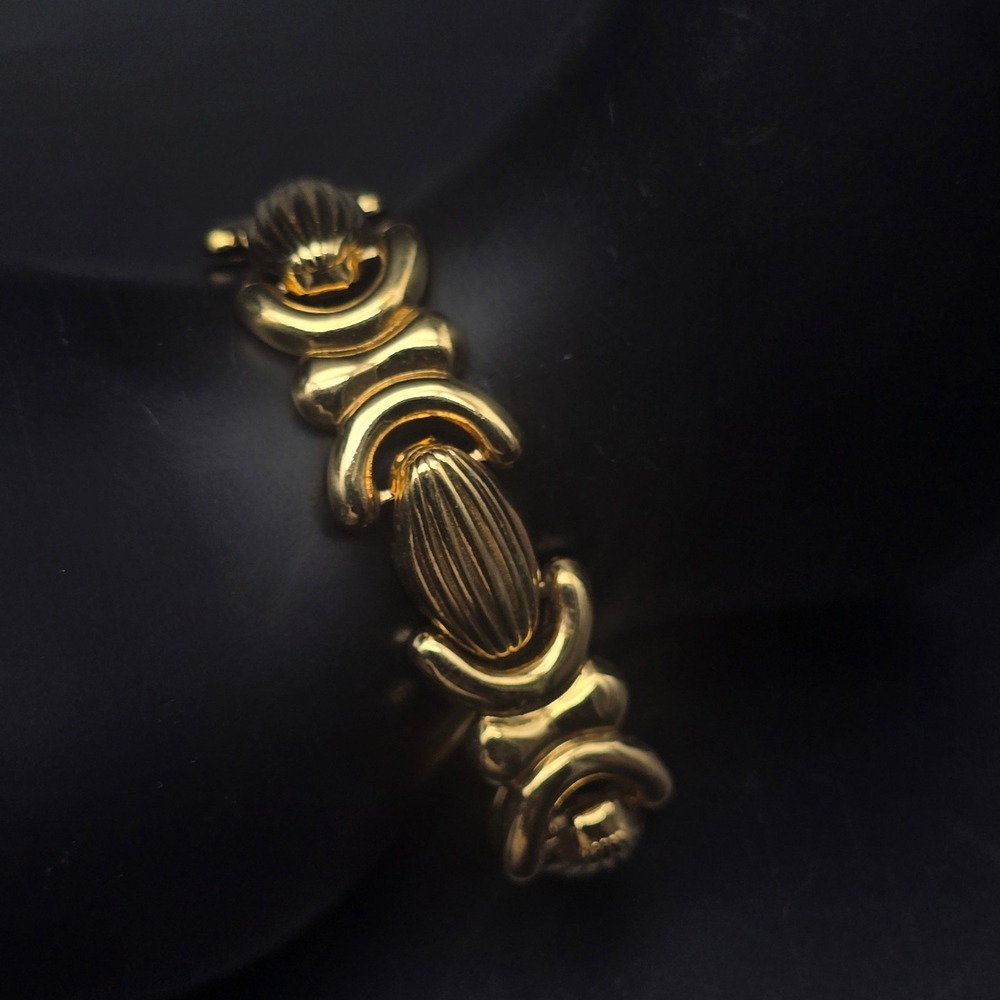 Avon Egyptian Revival Link Bracelet Vintage Costume Jewelry Gold Tone 7.75"